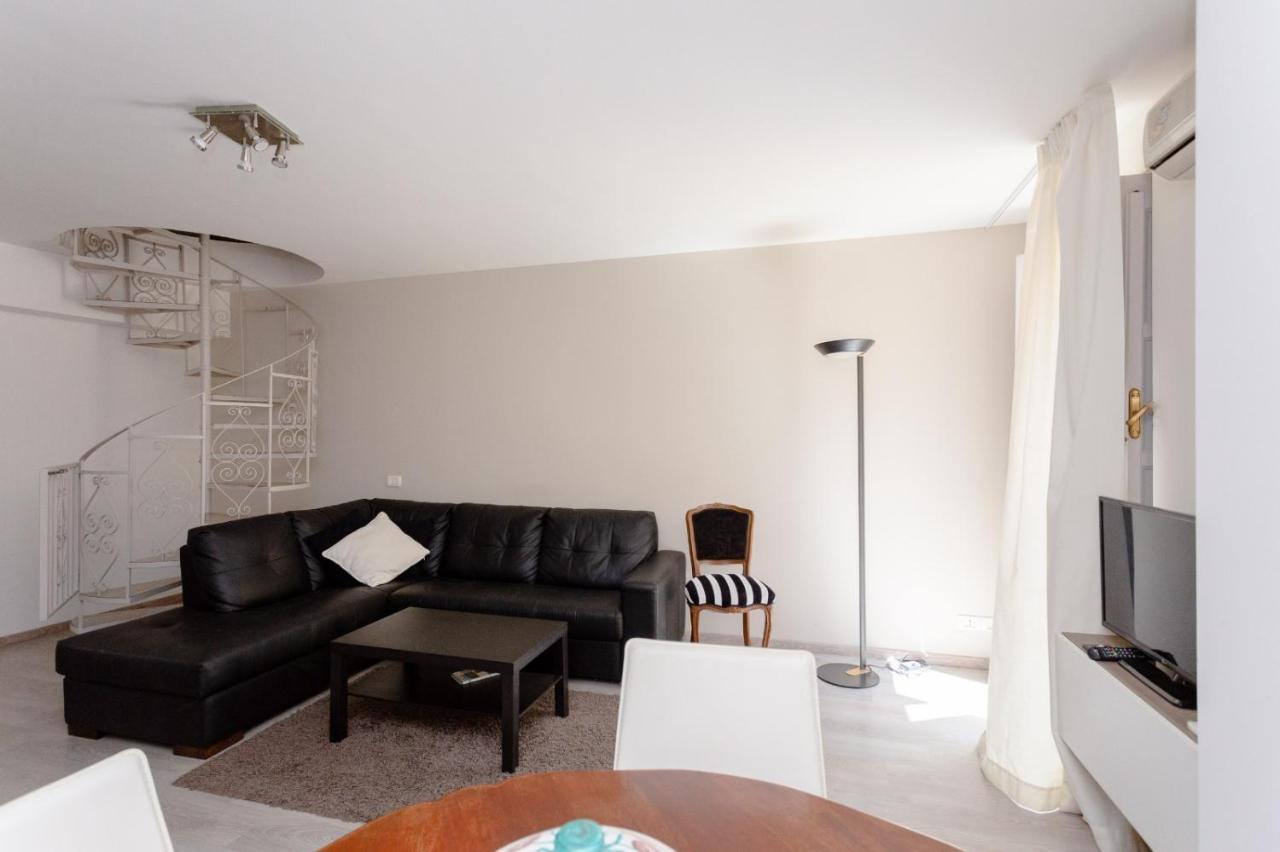Domus Elisae Apartment Таорміна Екстер'єр фото