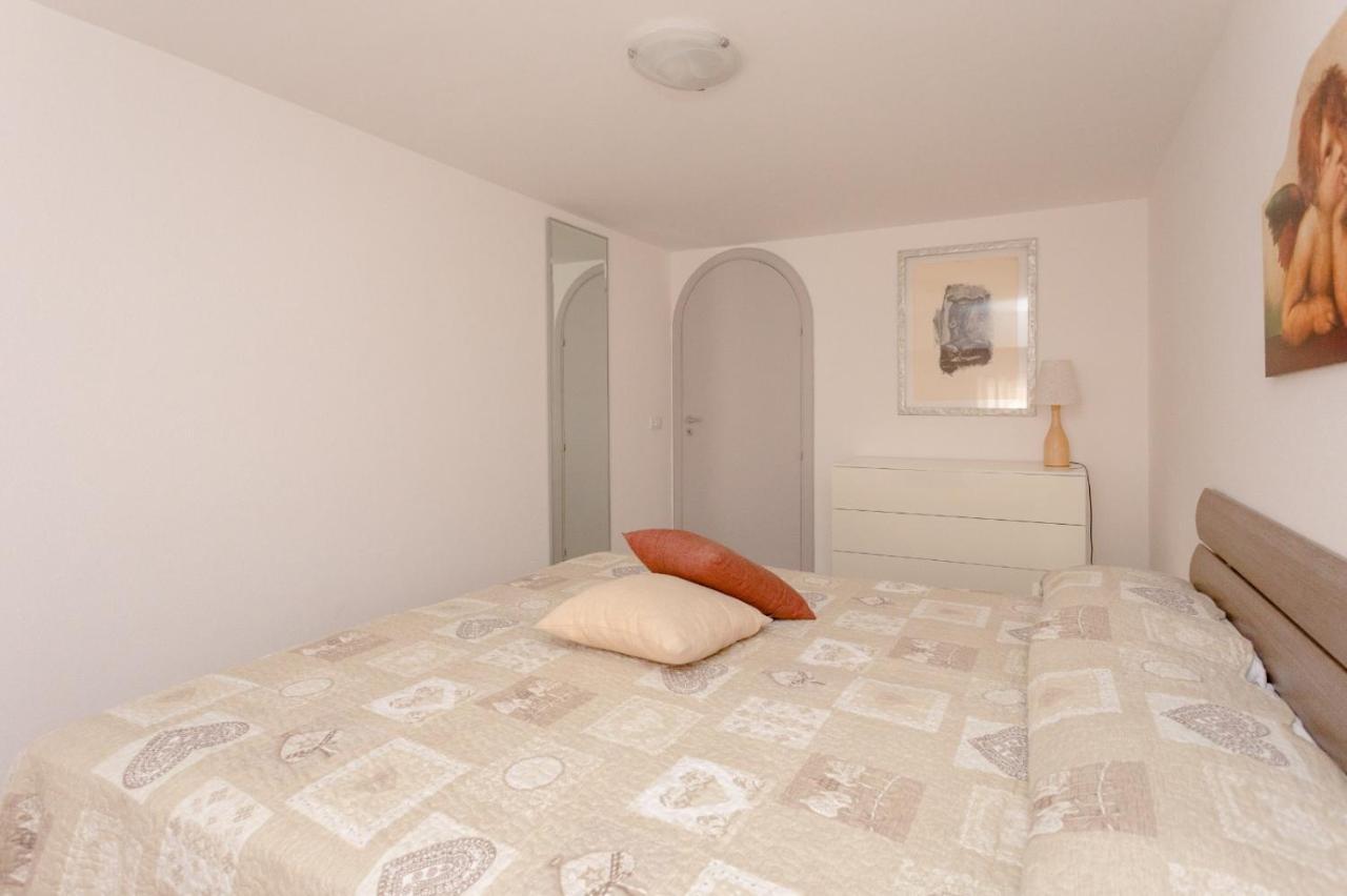 Domus Elisae Apartment Таорміна Екстер'єр фото
