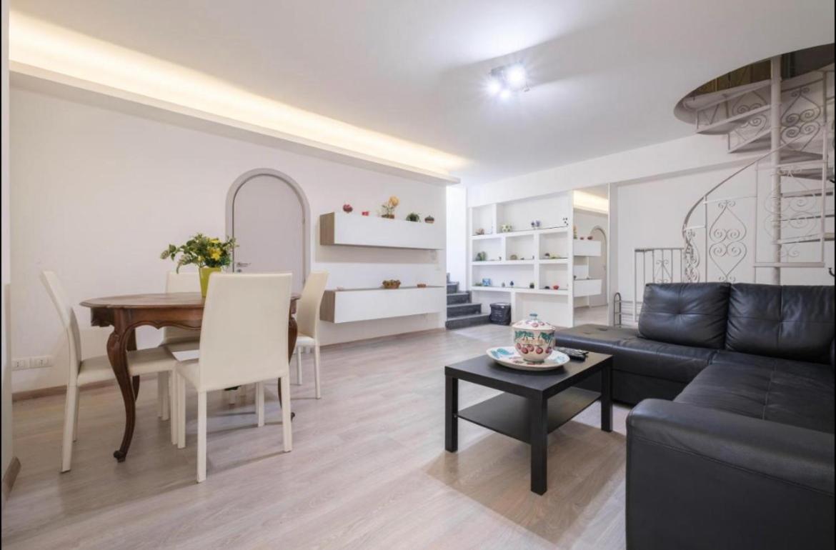 Domus Elisae Apartment Таорміна Екстер'єр фото