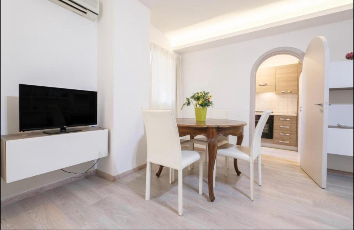 Domus Elisae Apartment Таорміна Екстер'єр фото