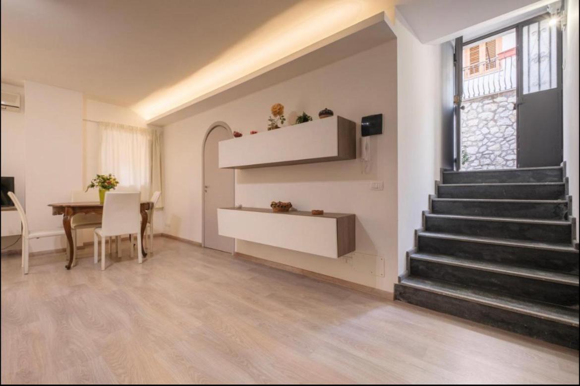 Domus Elisae Apartment Таорміна Екстер'єр фото